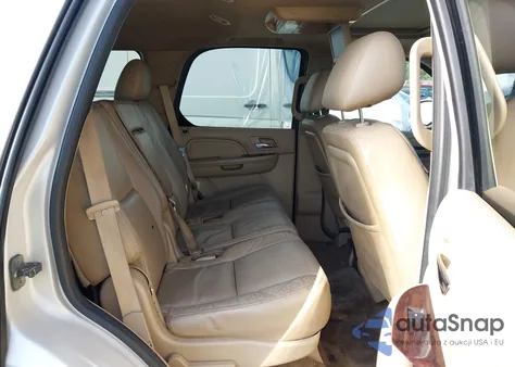 2011 Cadillac Escalade Luxury z USA, uszkodzony, nr VIN 1GYS4BEF0BR368855